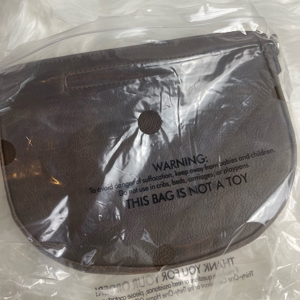 Thirty-one Chestnut Distressed Pebble Half Moon Crossbody + Card Wallet NWT - Picture 3 of 7